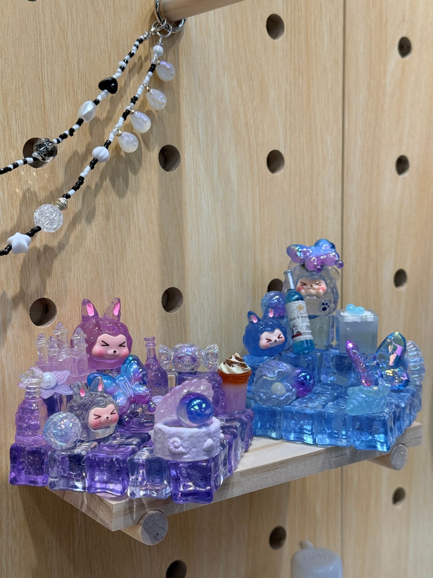 Crystal cube
